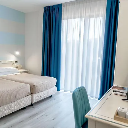 Hotel Riva Del Sole