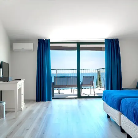 Ahg Riva Del Sole - Adults Only Hotel Moniga del Garda
