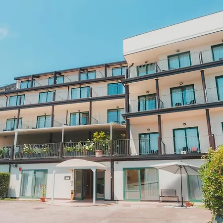 Riva Del Sole Hotel 4*