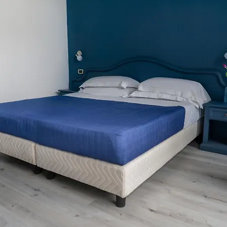 Ahg Riva Del Sole - Adults Only Moniga del Garda