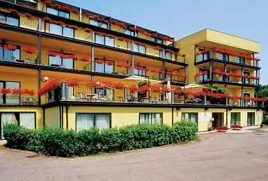 Hotel Riva Del Sole 4*